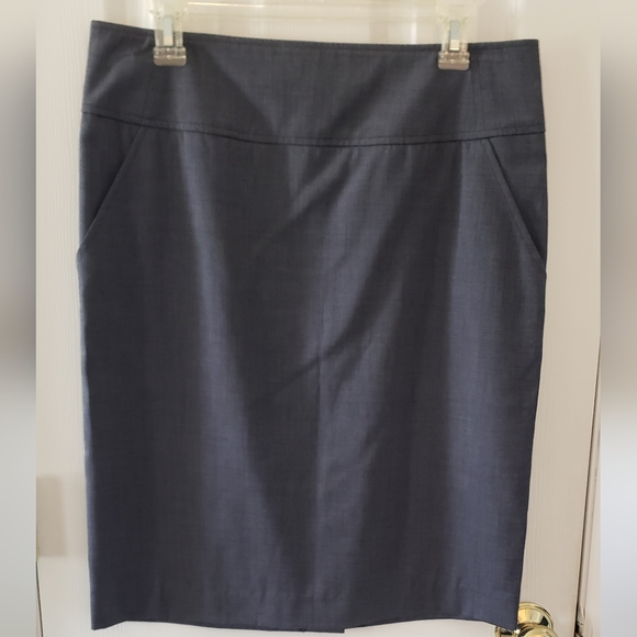 Skirt - Picture 1 of 2